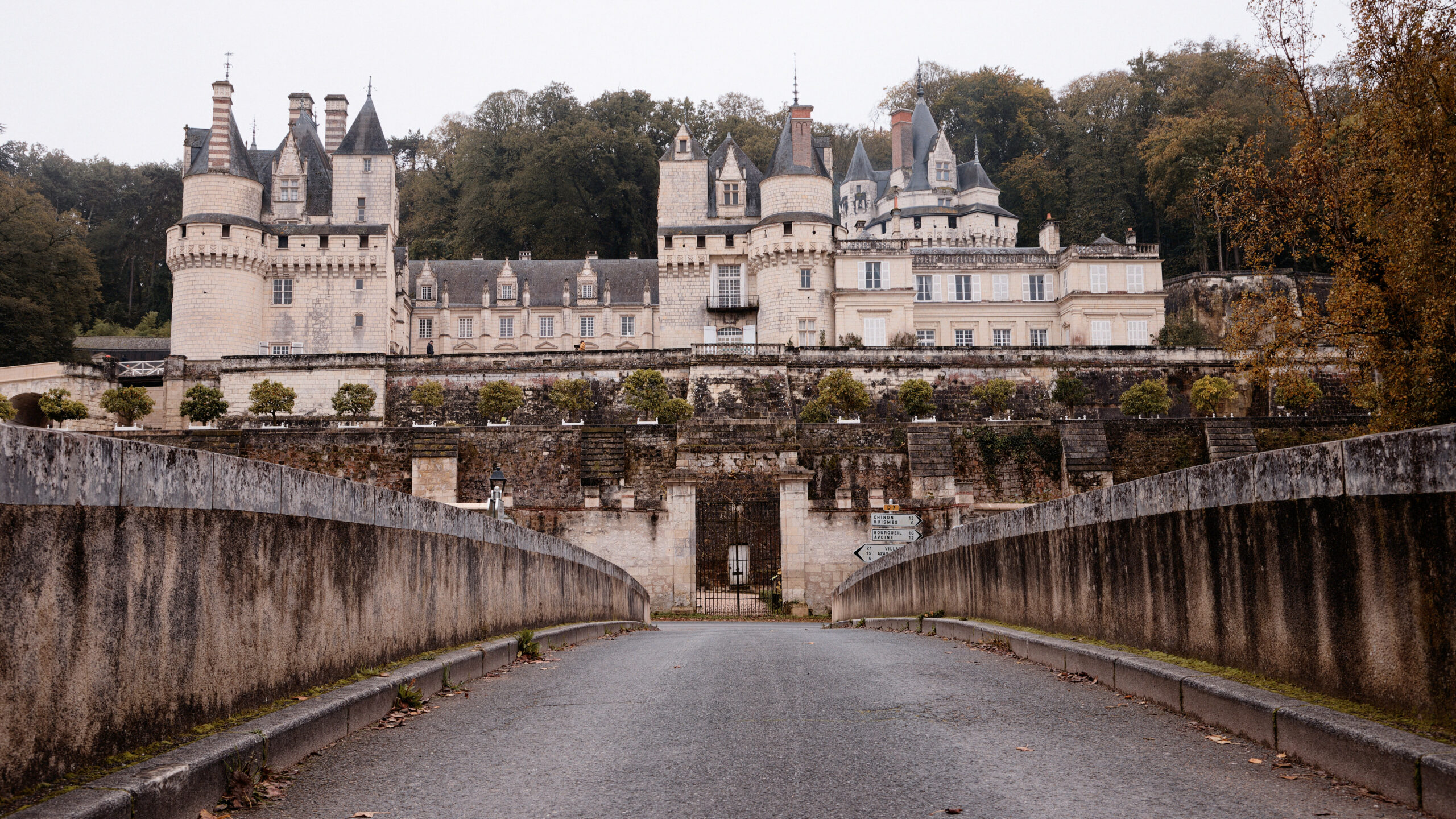 centre val de loire chateaux de la loire chateau d'usse belle au bois dormant