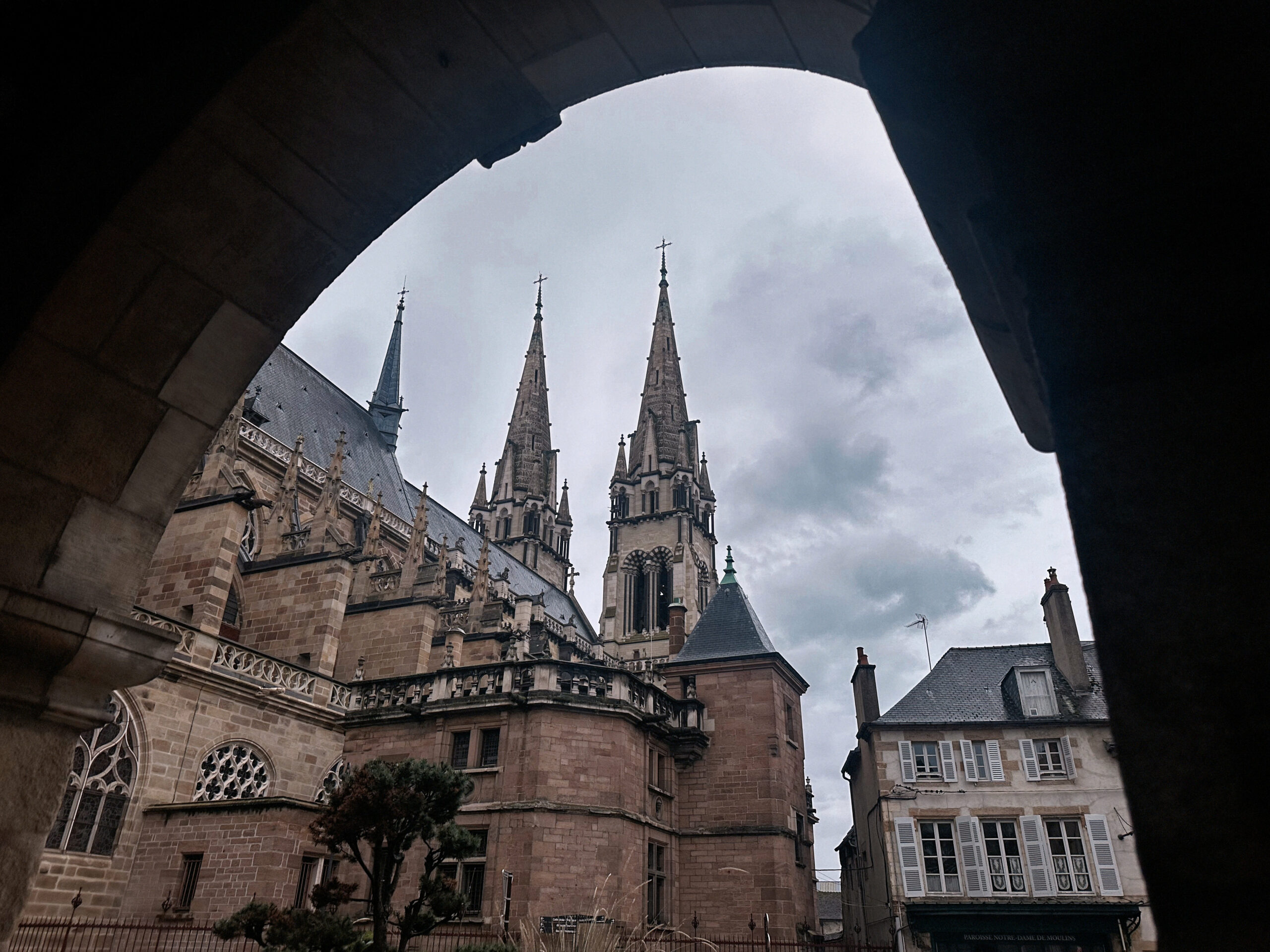 cathédrale moulins allier