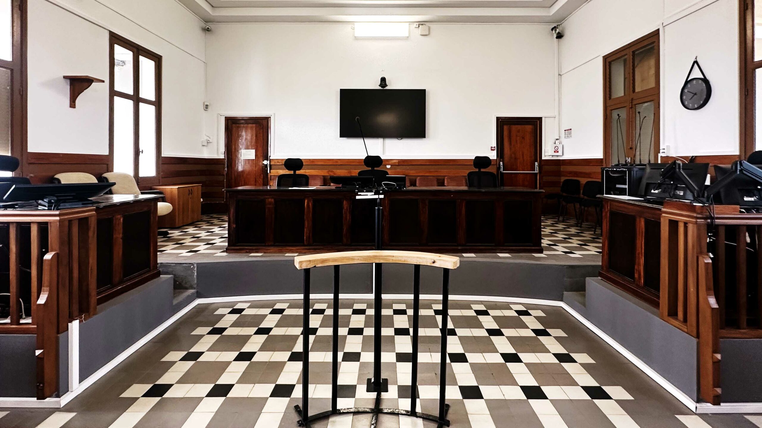 salle audience tribunal basse terre guadeloupe