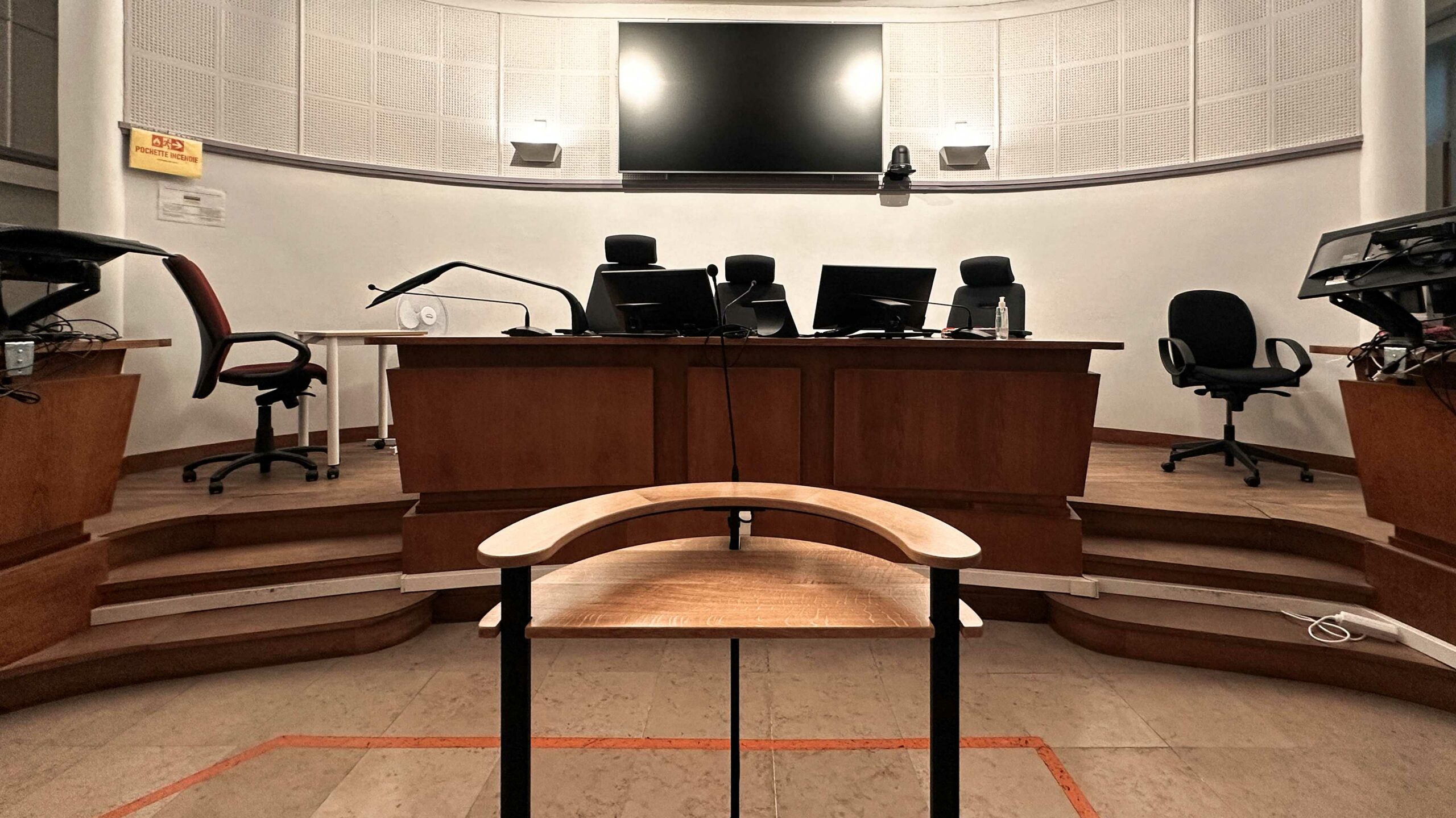 avocat permis coutances tribunal correctionnel